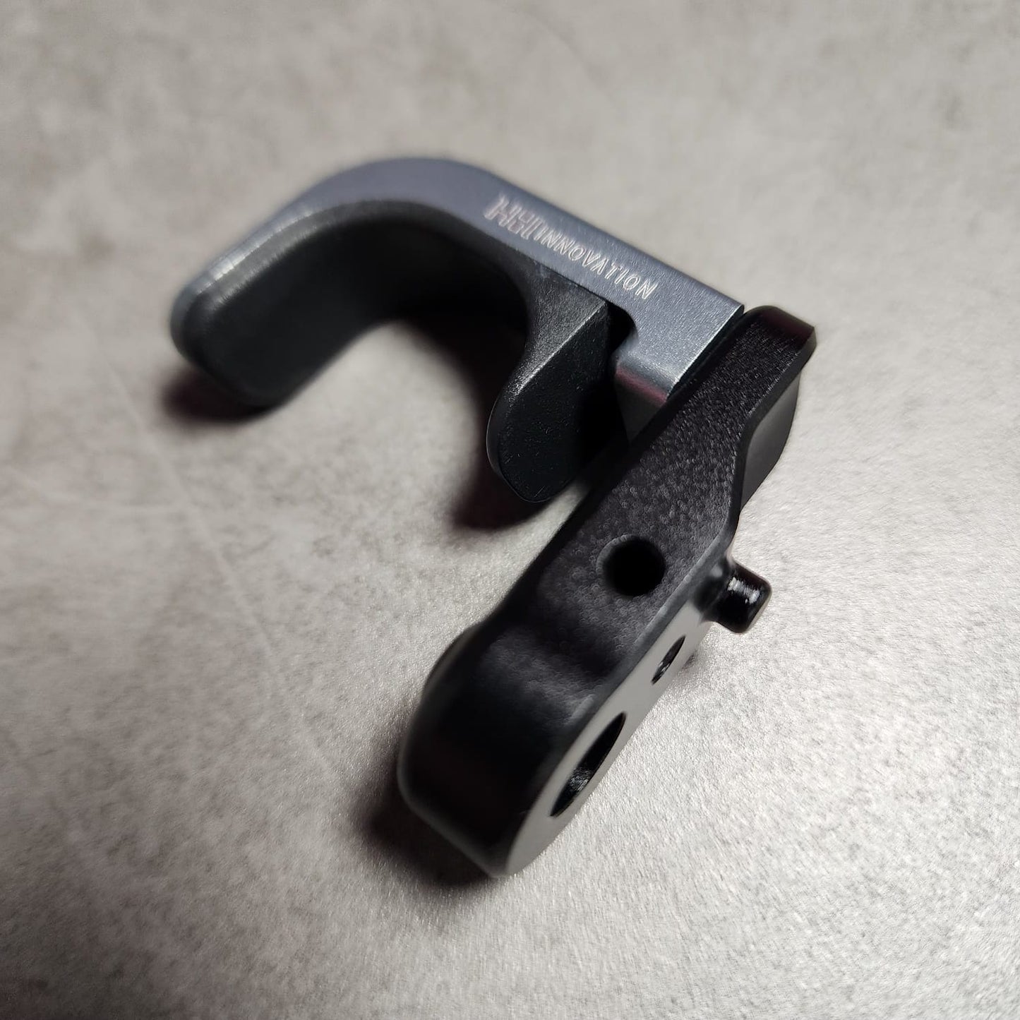 HH DT ADJUSTABLE E HOOK
