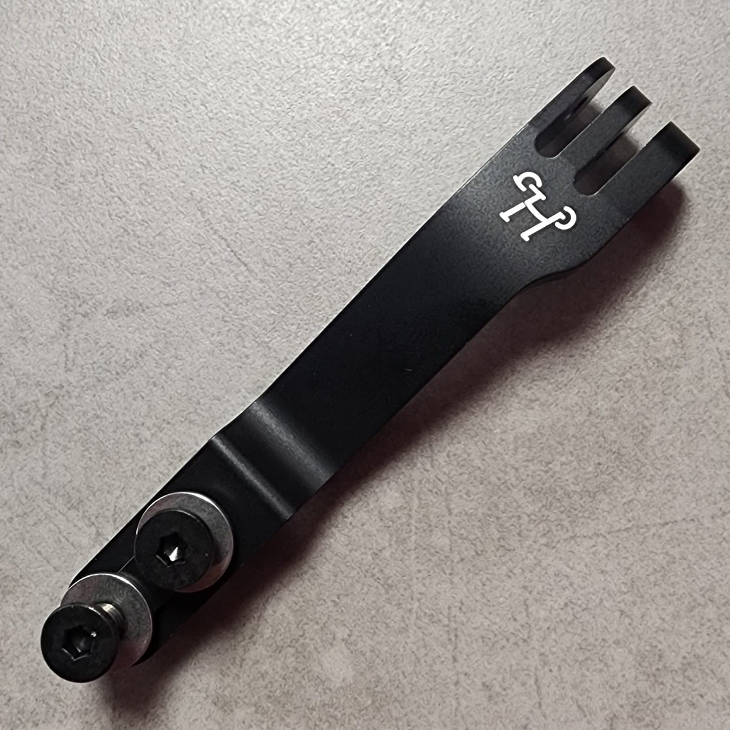 HH FRONT CARRIER BLOCK LIGHT MOUNT
