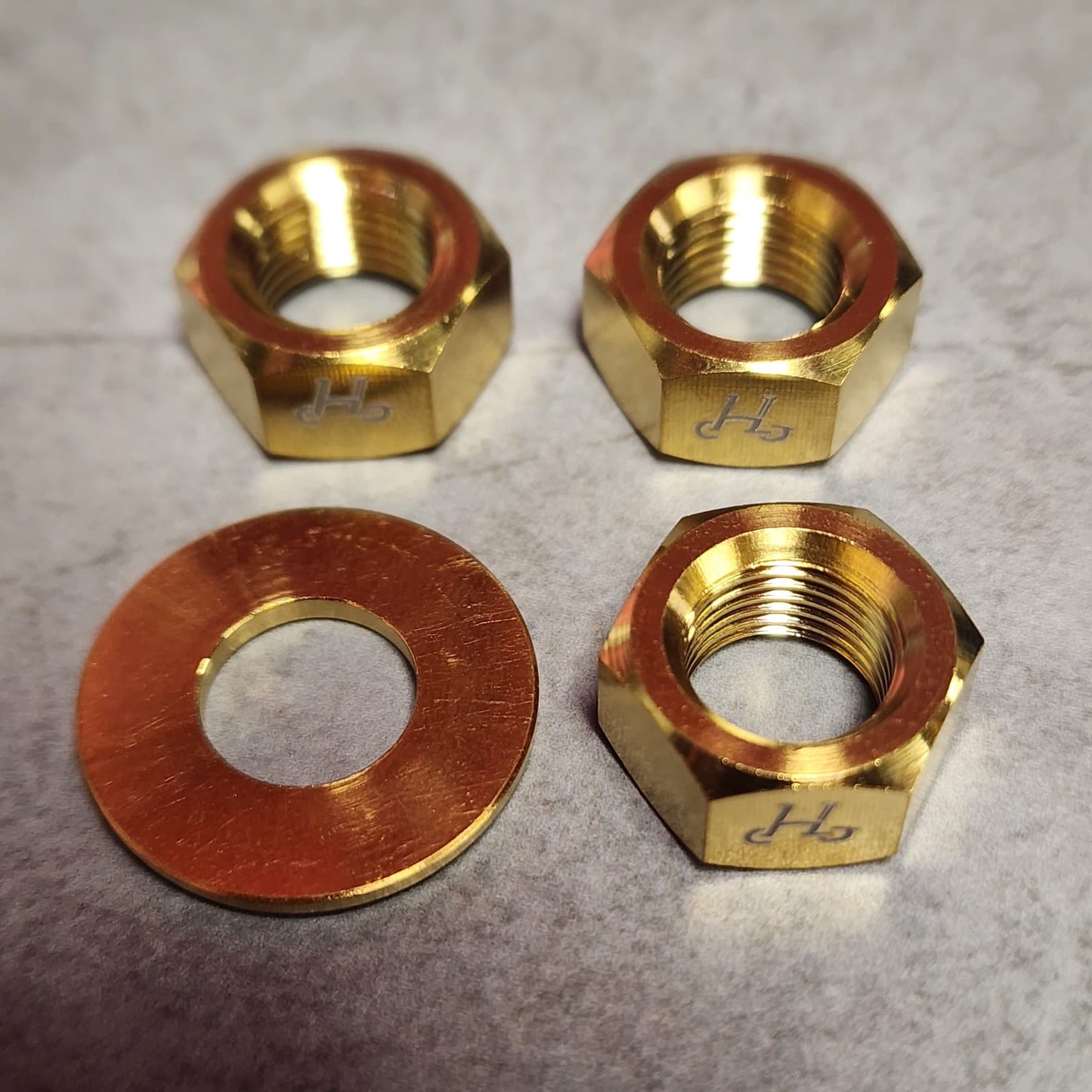 HH BROMPTON TITANIUM REAR AXLE NUT