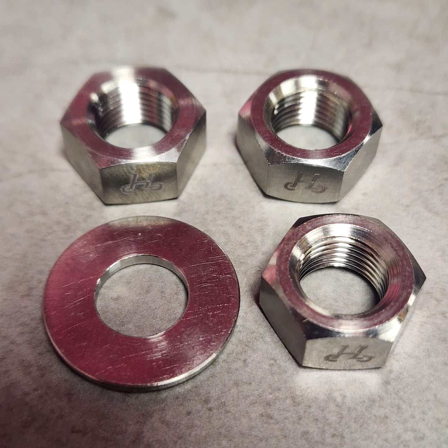 HH BROMPTON TITANIUM REAR AXLE NUT
