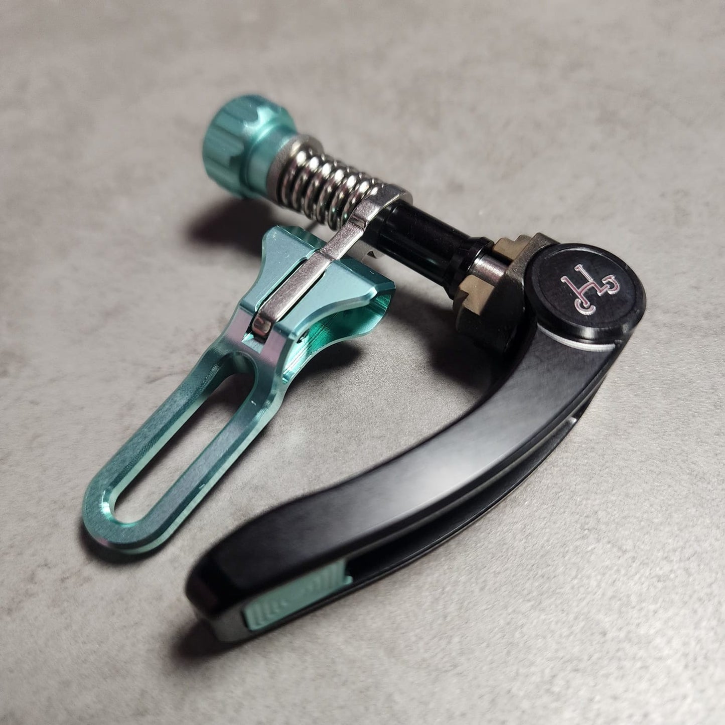 HH DT SEATPOST CLAMP A/C/P LINE