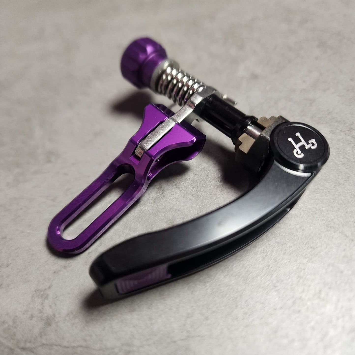 HH DT SEATPOST CLAMP A/C/P LINE