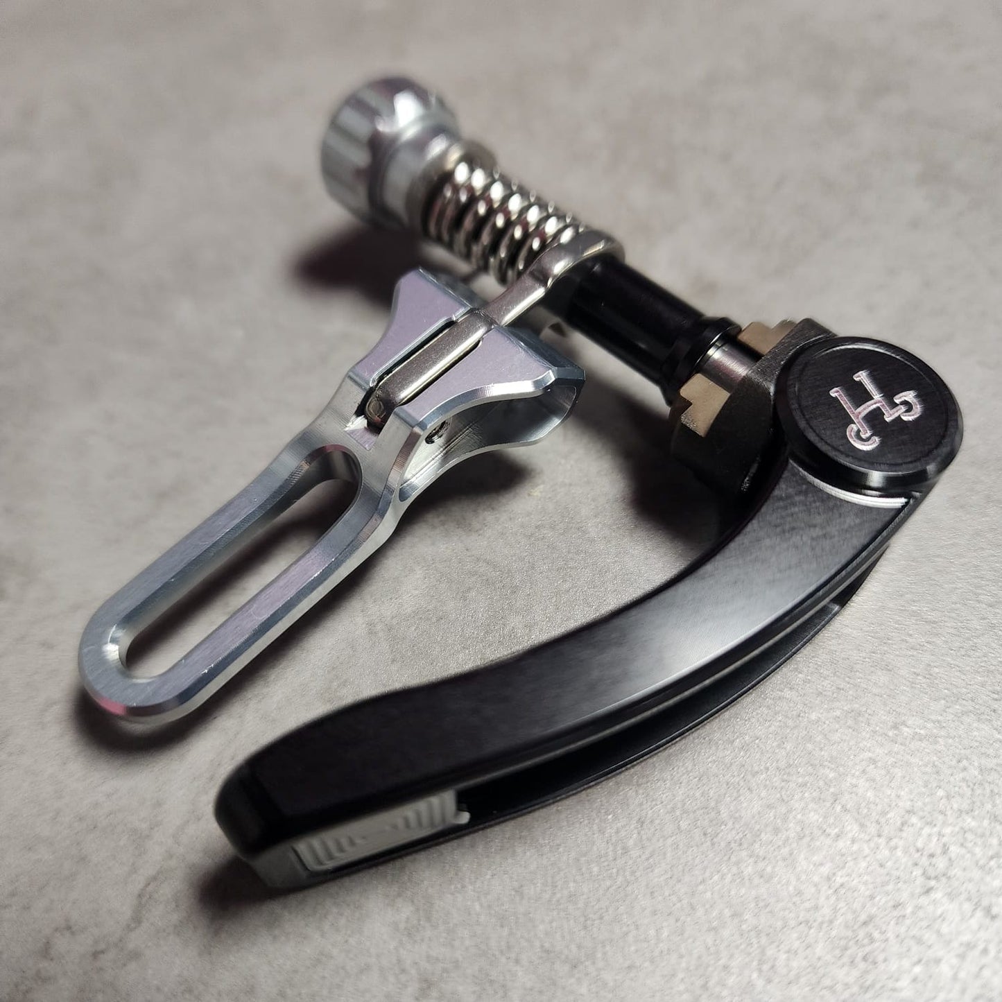 HH DT SEATPOST CLAMP A/C/P LINE