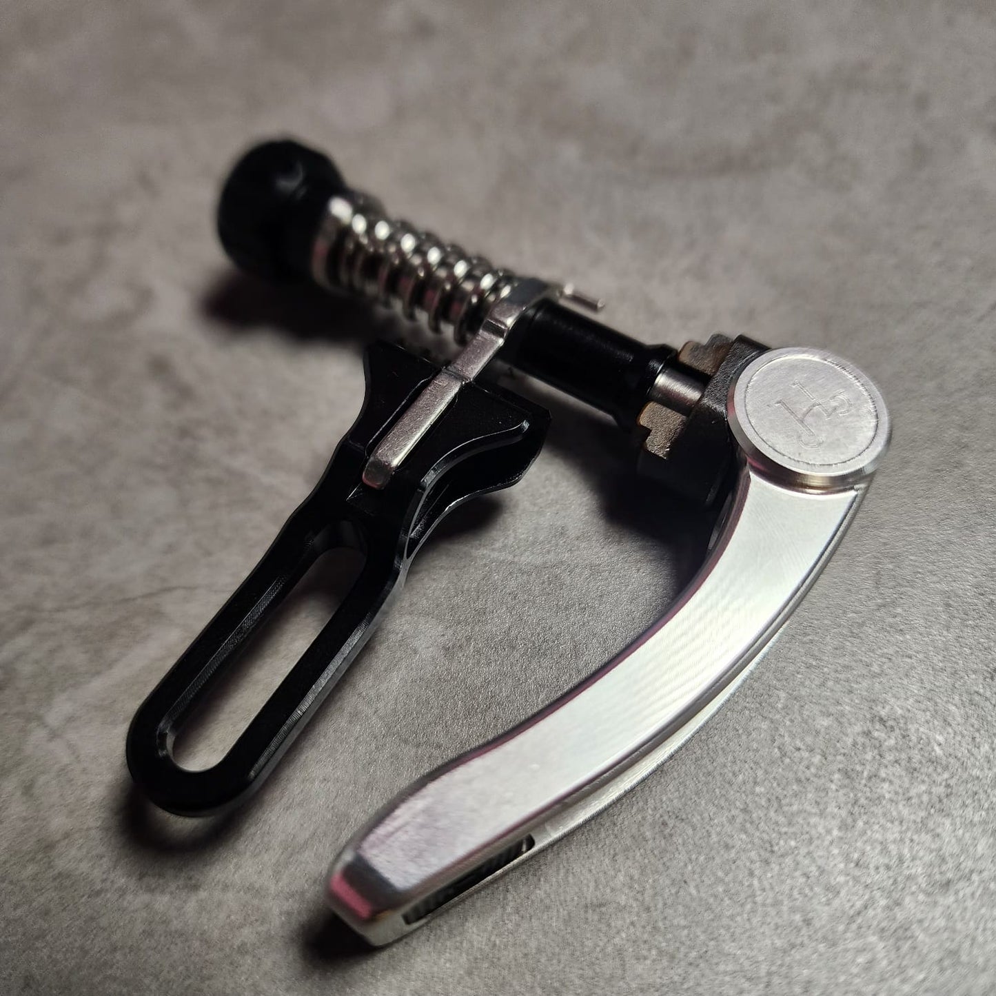 HH DT SEATPOST CLAMP A/C/P LINE