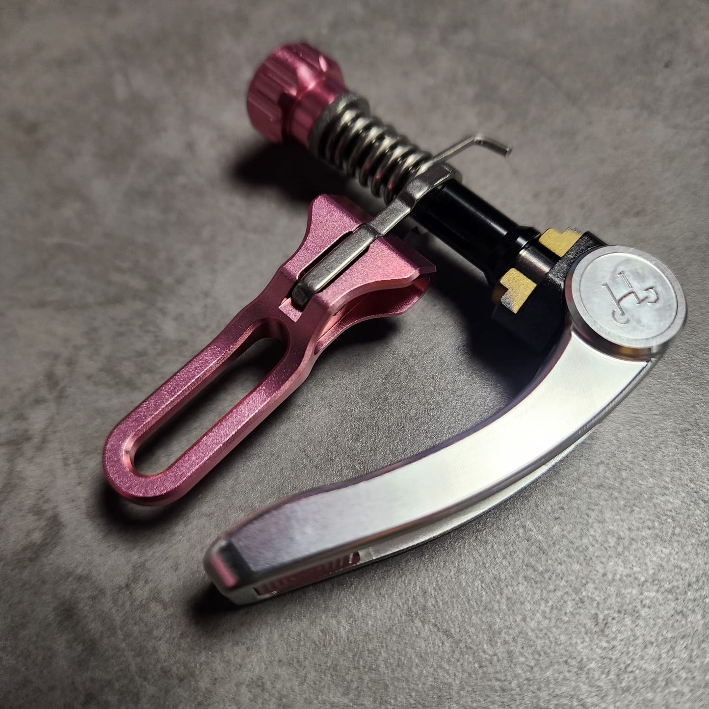 HH DT SEATPOST CLAMP A/C/P LINE