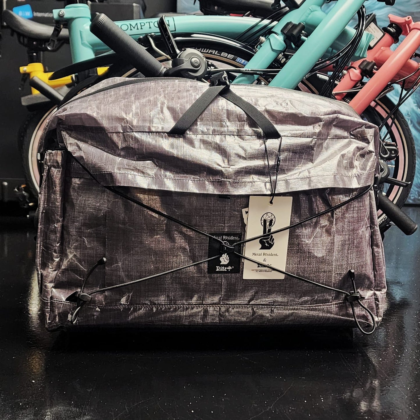 METAL RESIDENT x PITZ COMMUTER BAG 20L