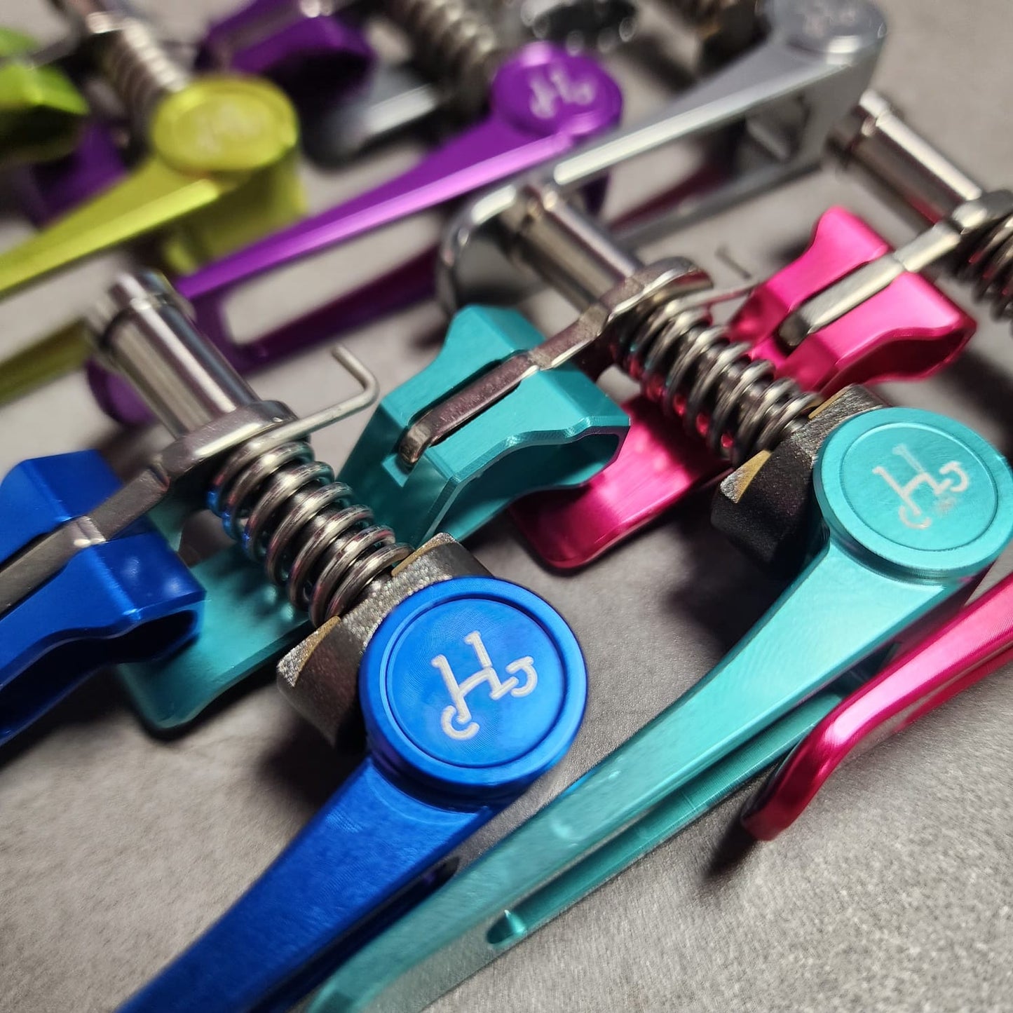 HH ID3 SEATPOST CLAMP T LINE