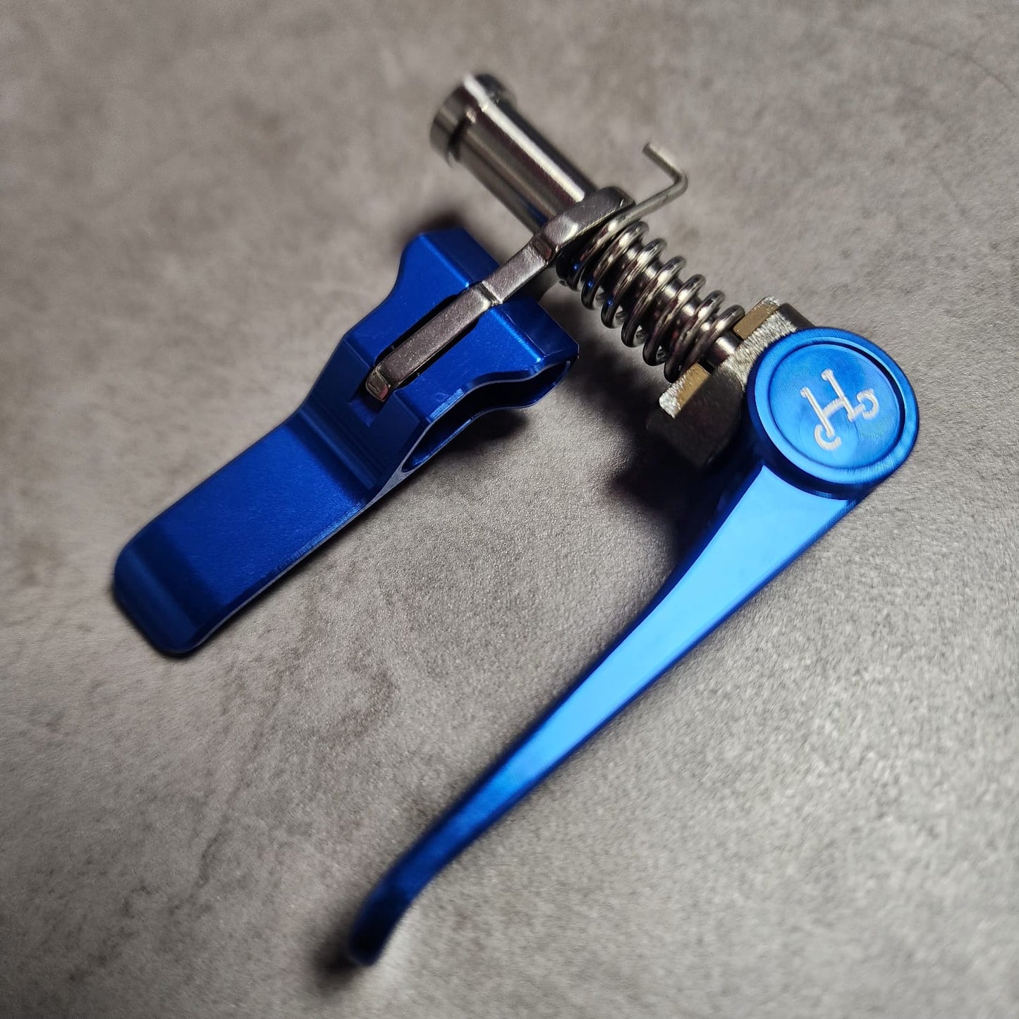 HH ID3 SEATPOST CLAMP T LINE