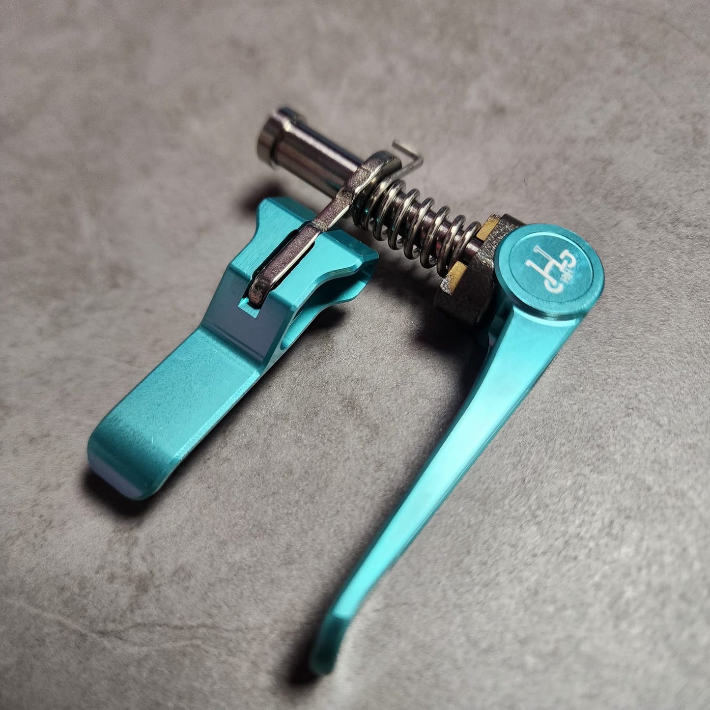 HH ID3 SEATPOST CLAMP T LINE