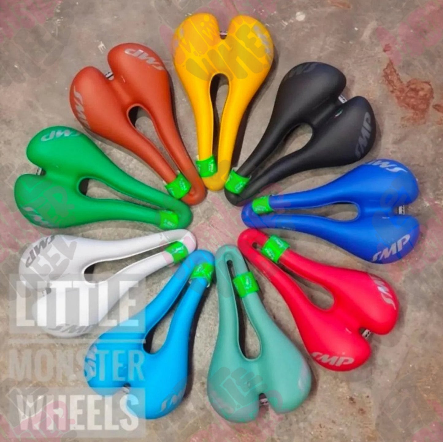 SMP TRK MEDIUM SADDLE