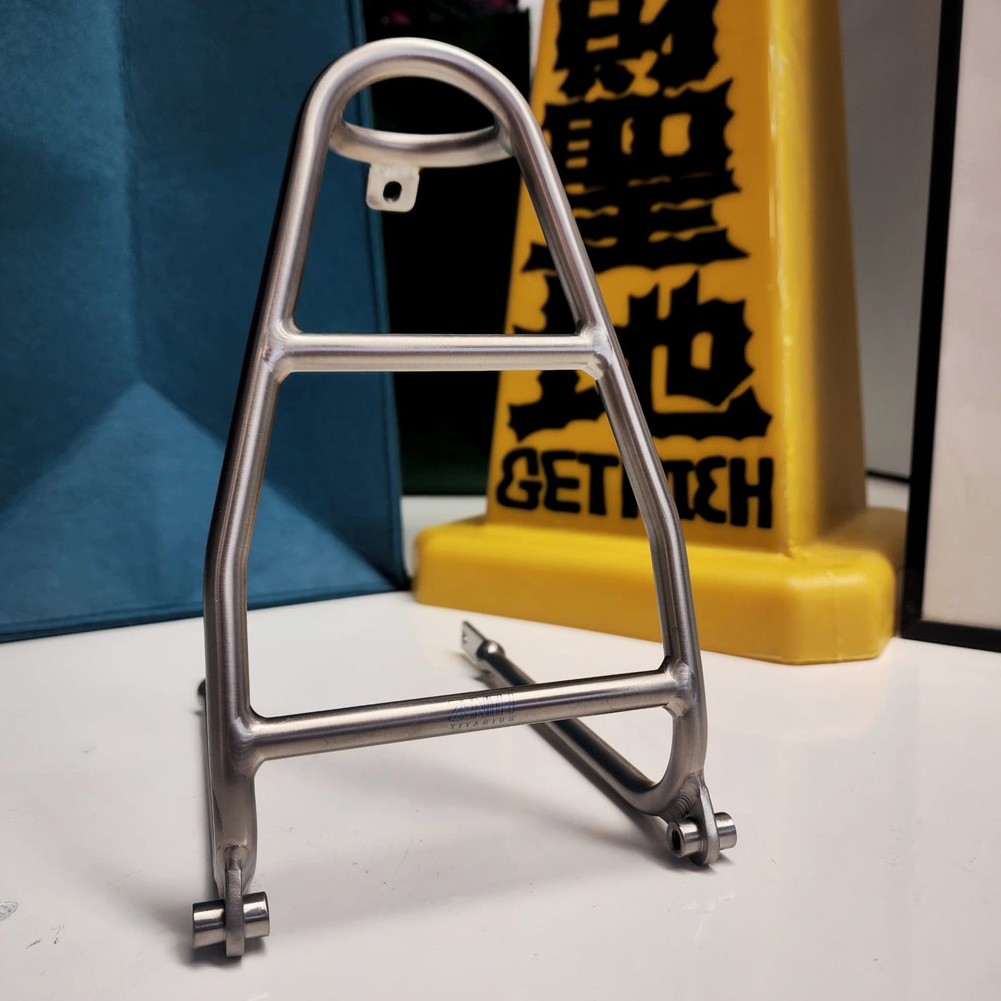 ZENITH TITANIUM MINI Q LIGHTWEIGHT RACK
