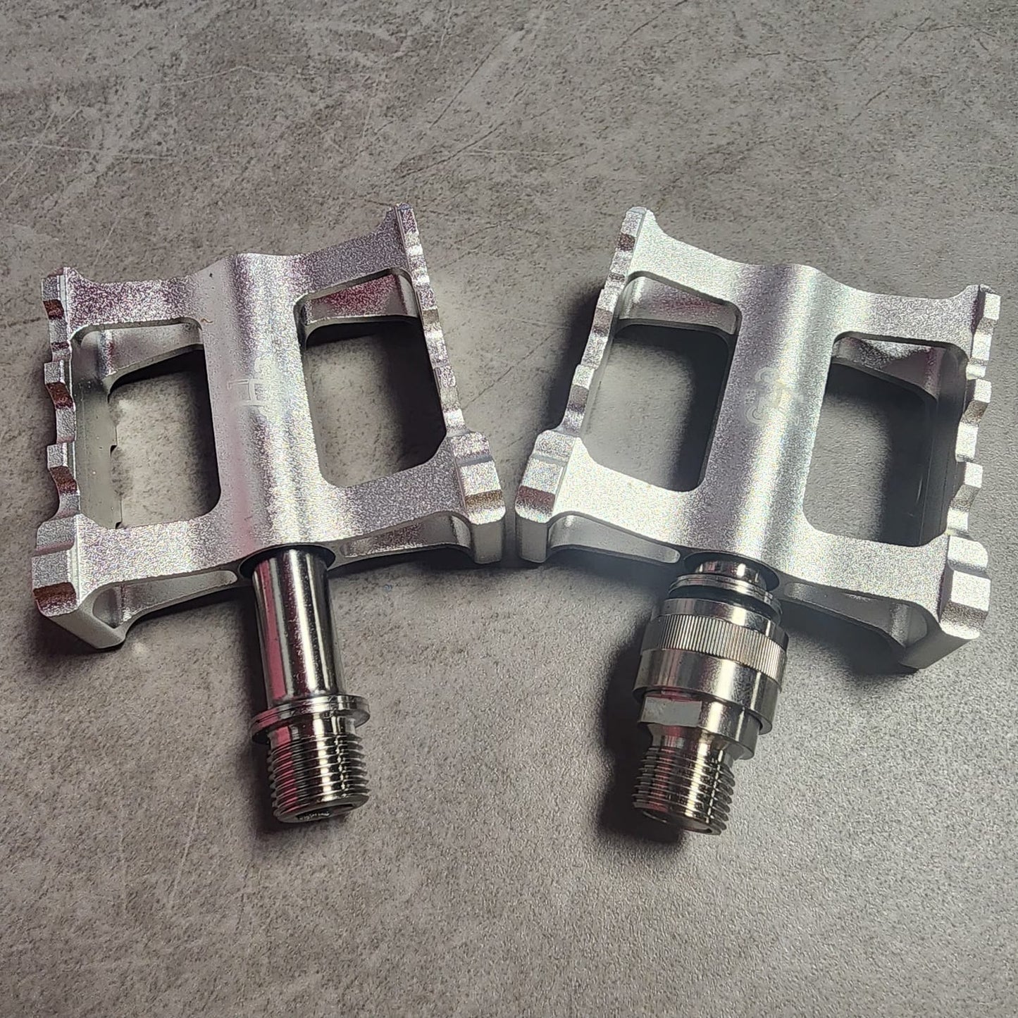 HH PEDALS LIGHTWEIGHT TITANIUM SPINDLE PEDALS