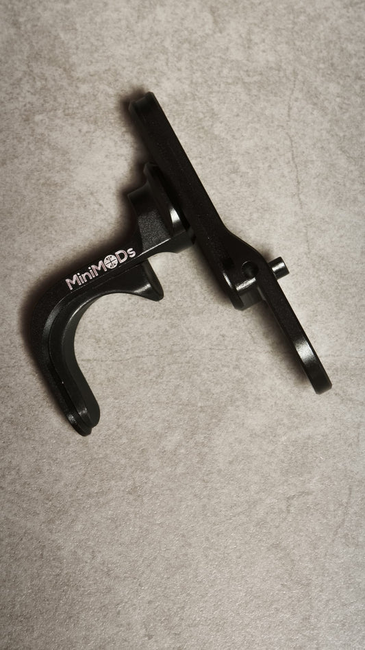 MINIMODS ADJUSTABLE FRONT AXLE L HOOK FOR P AND C LINE