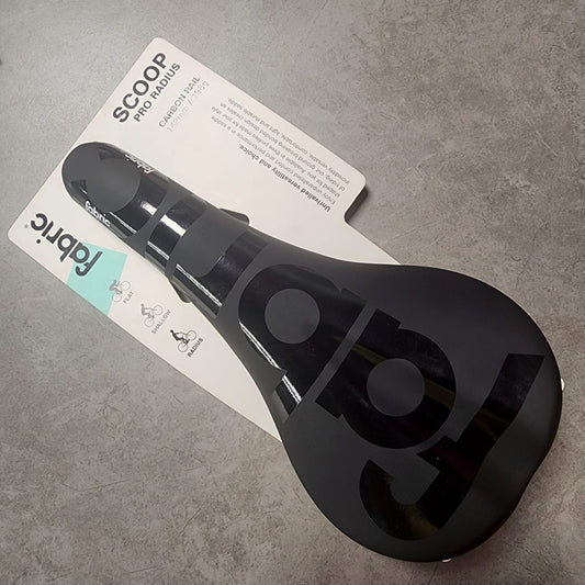 FABRIC SCOOP PRO RADIUS SADDLE