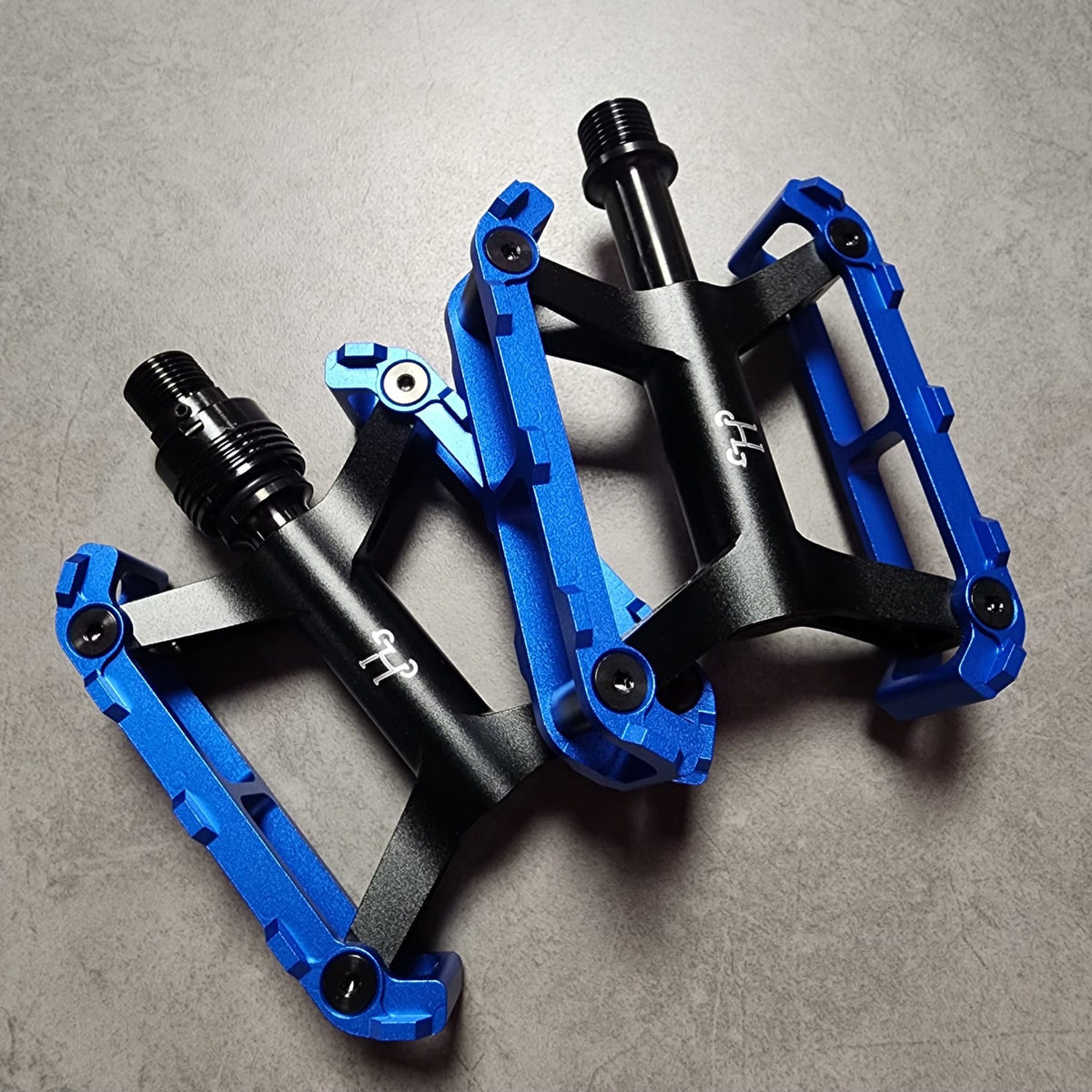 HH DT PEDALS (LARGE)
