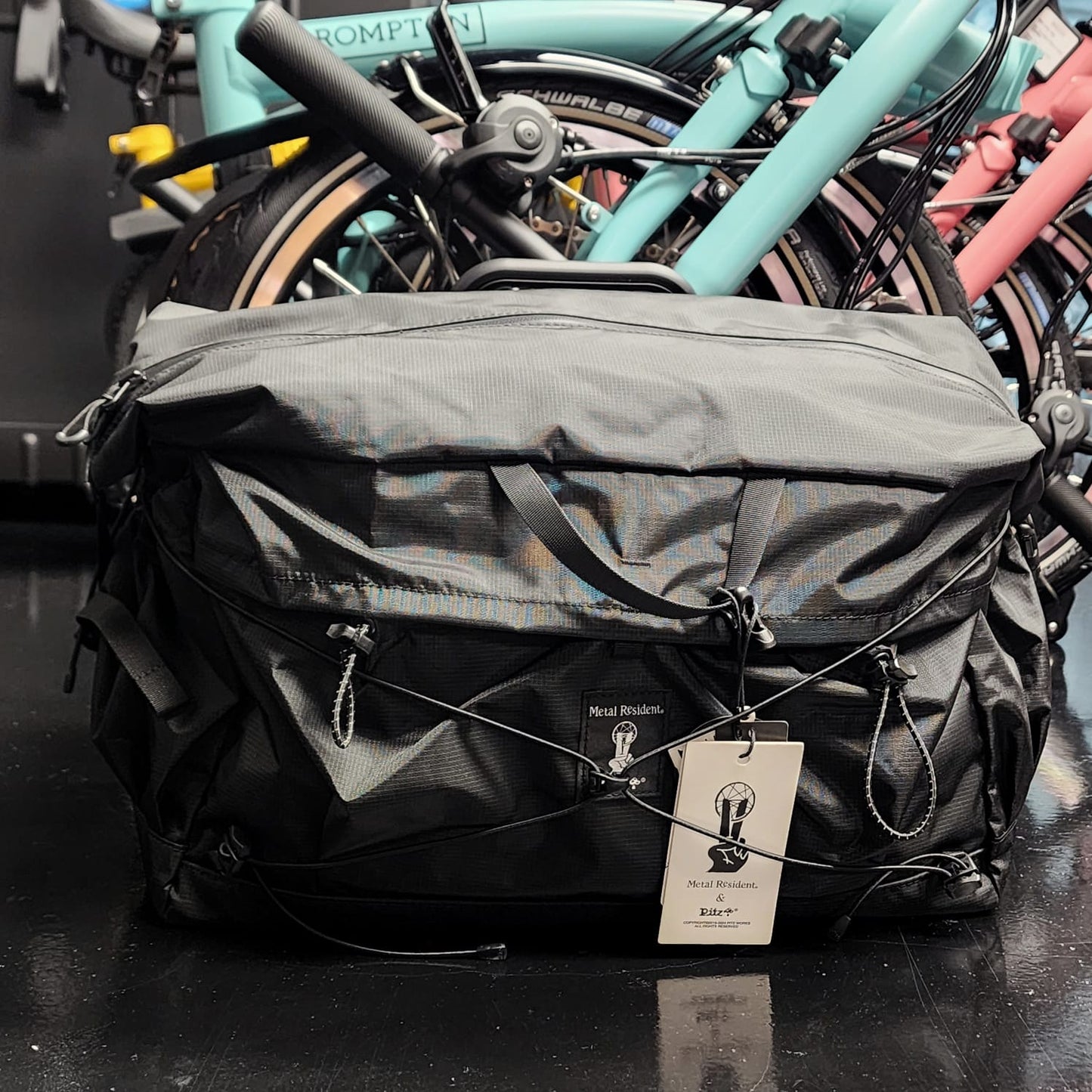 METAL RESIDENT x PITZ COMMUTER BAG 20L