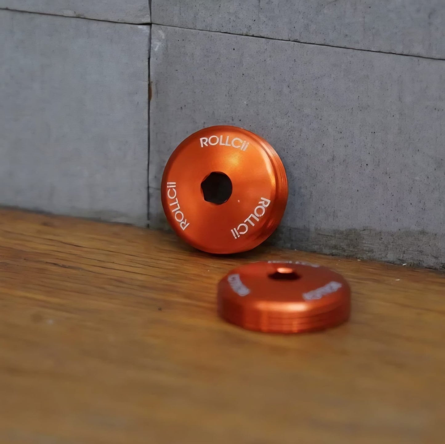ROLLCII ALLOY CRANK CAP FOR SQUARE TAPER BOTTOM BRACKETS