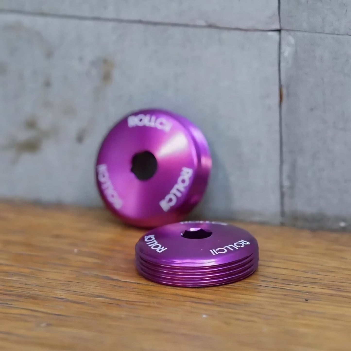 ROLLCII ALLOY CRANK CAP FOR SQUARE TAPER BOTTOM BRACKETS