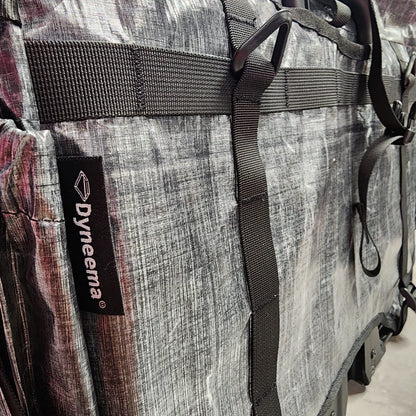 METAL RESIDENT x PITZ COMMUTER BAG 20L