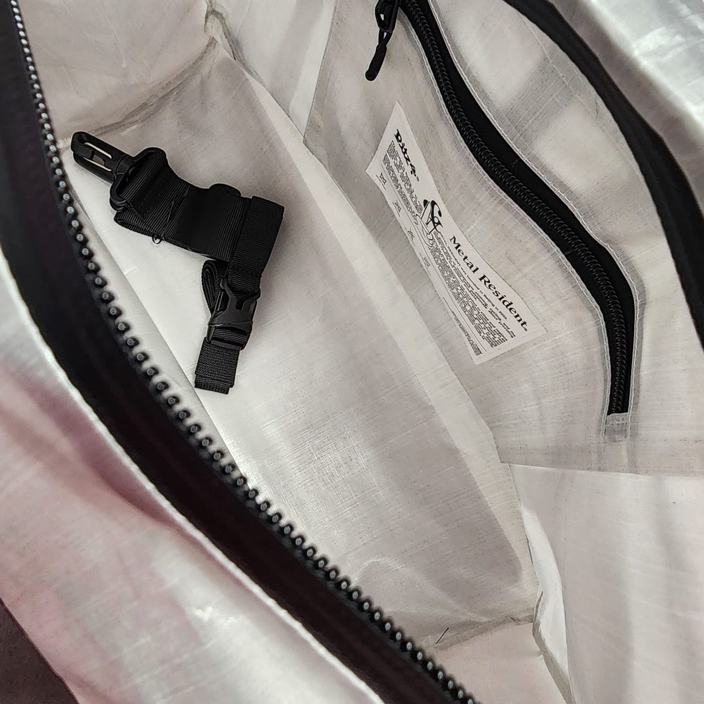 METAL RESIDENT x PITZ COMMUTER BAG 20L