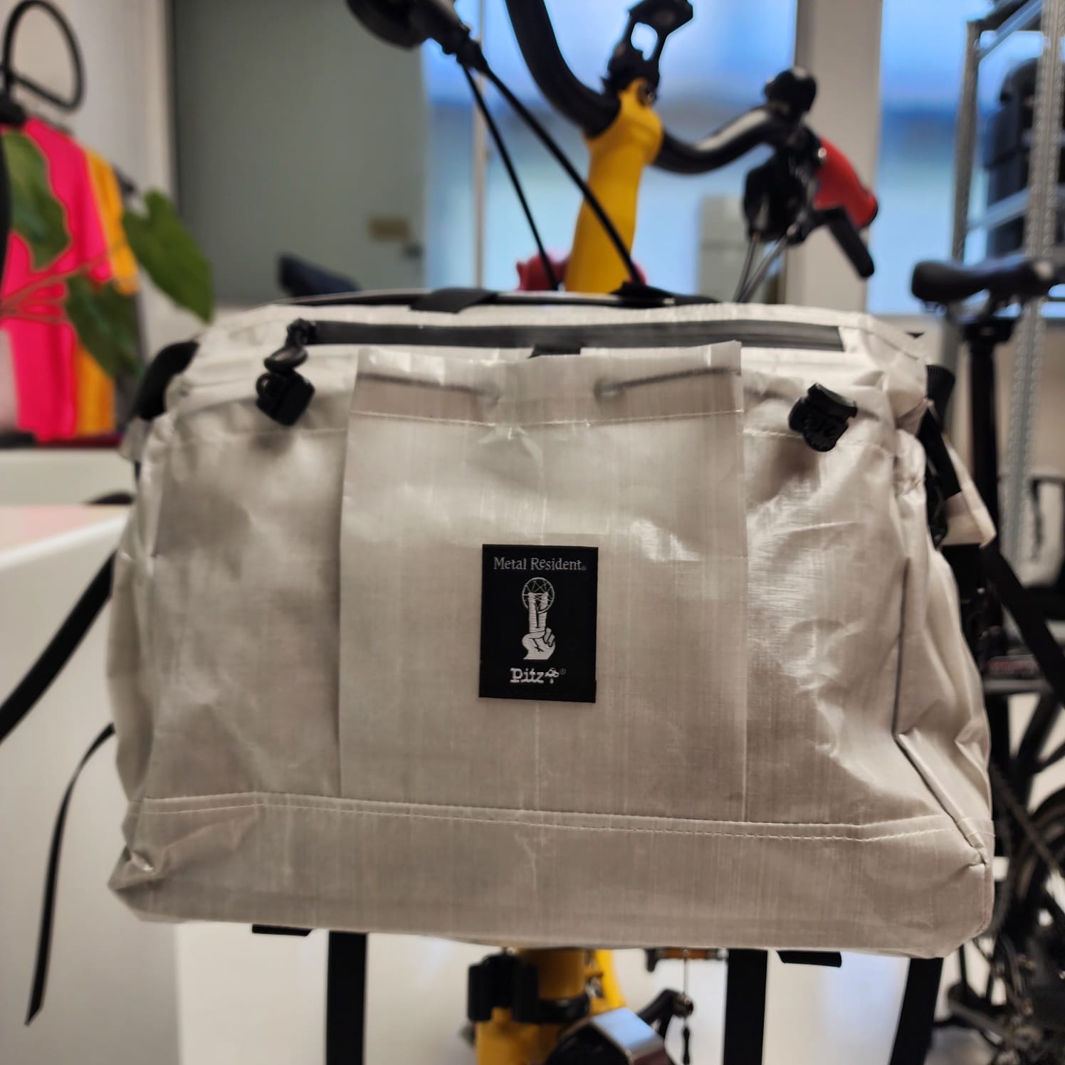 METAL RESIDENT x PITZ COMMUTER BAG 10L – Little Monster Wheels METAL RESIDENT x PITZ COMMUTER BAG 10L – Little Monster Wheels