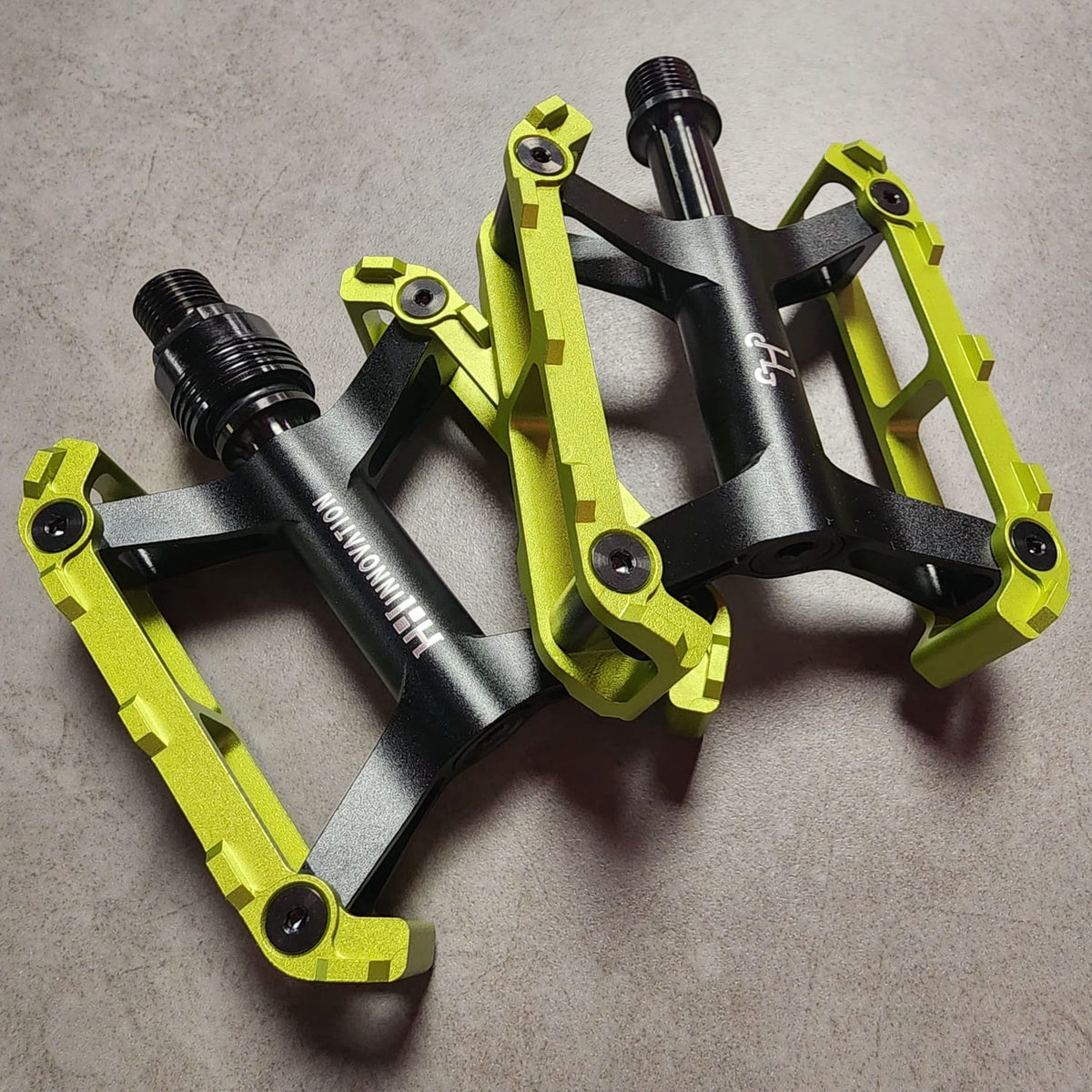 HH DT PEDALS (LARGE)