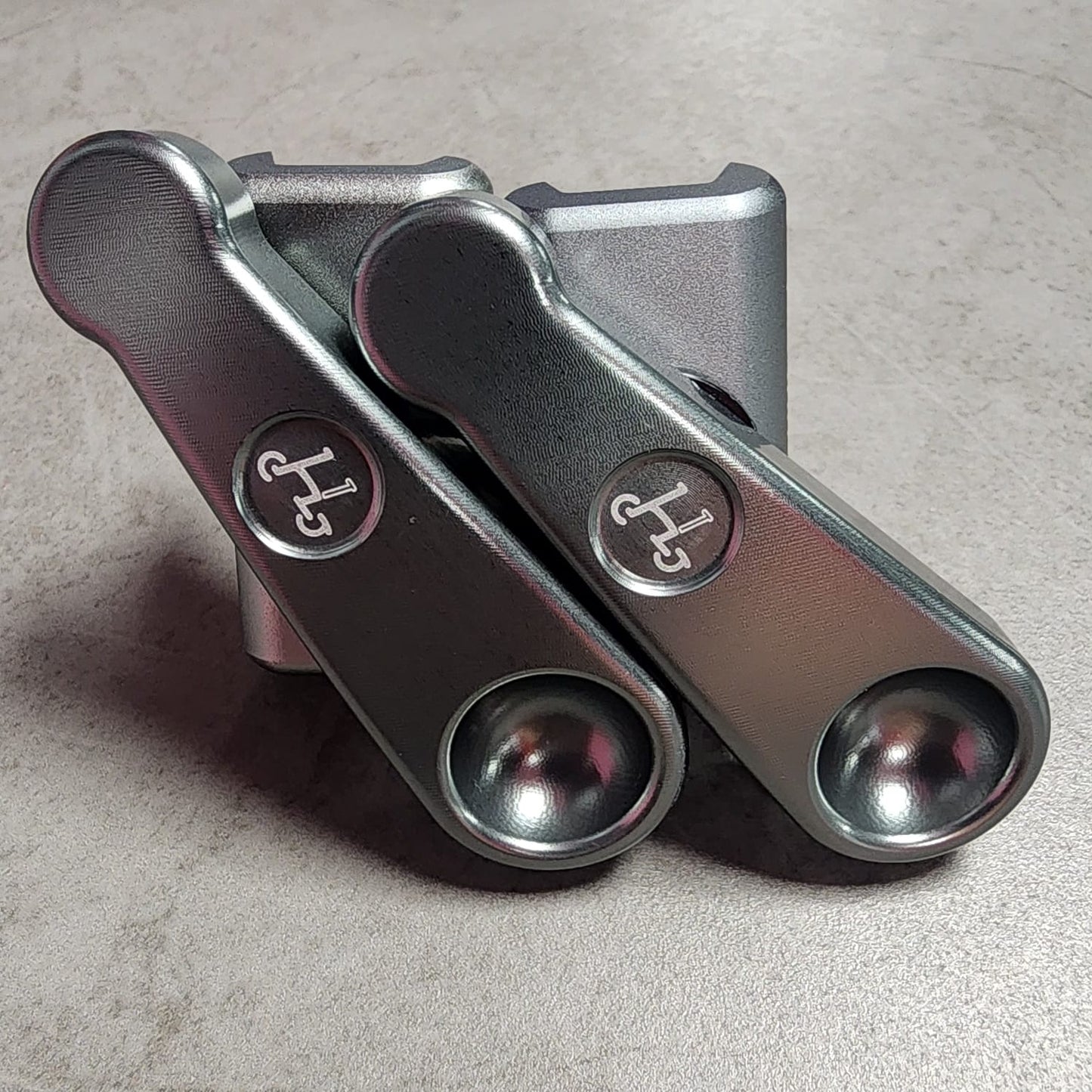 HH HINGE CLAMP ID2