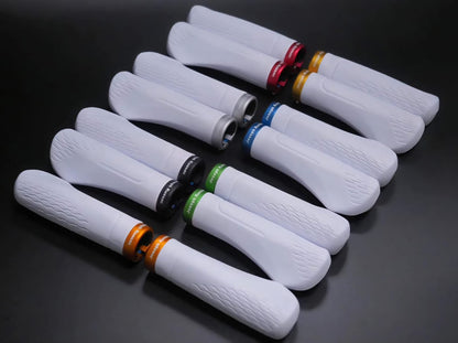 JOSEPH KUOSAC GRIP V3 WITH WHITE GRIP