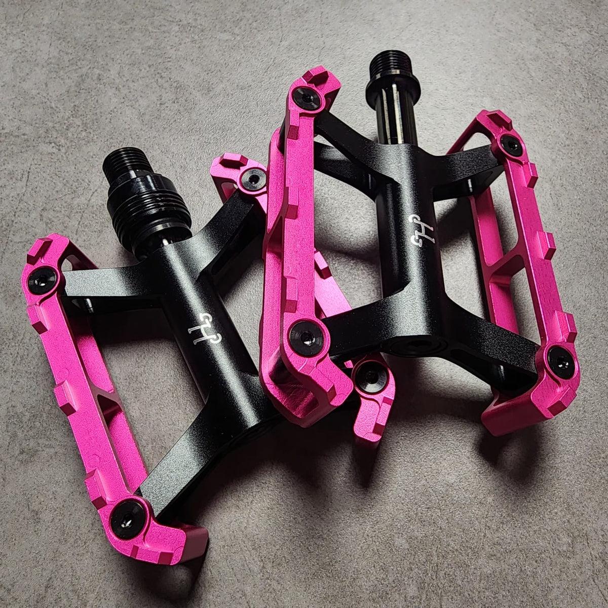 HH DT PEDALS (LARGE)
