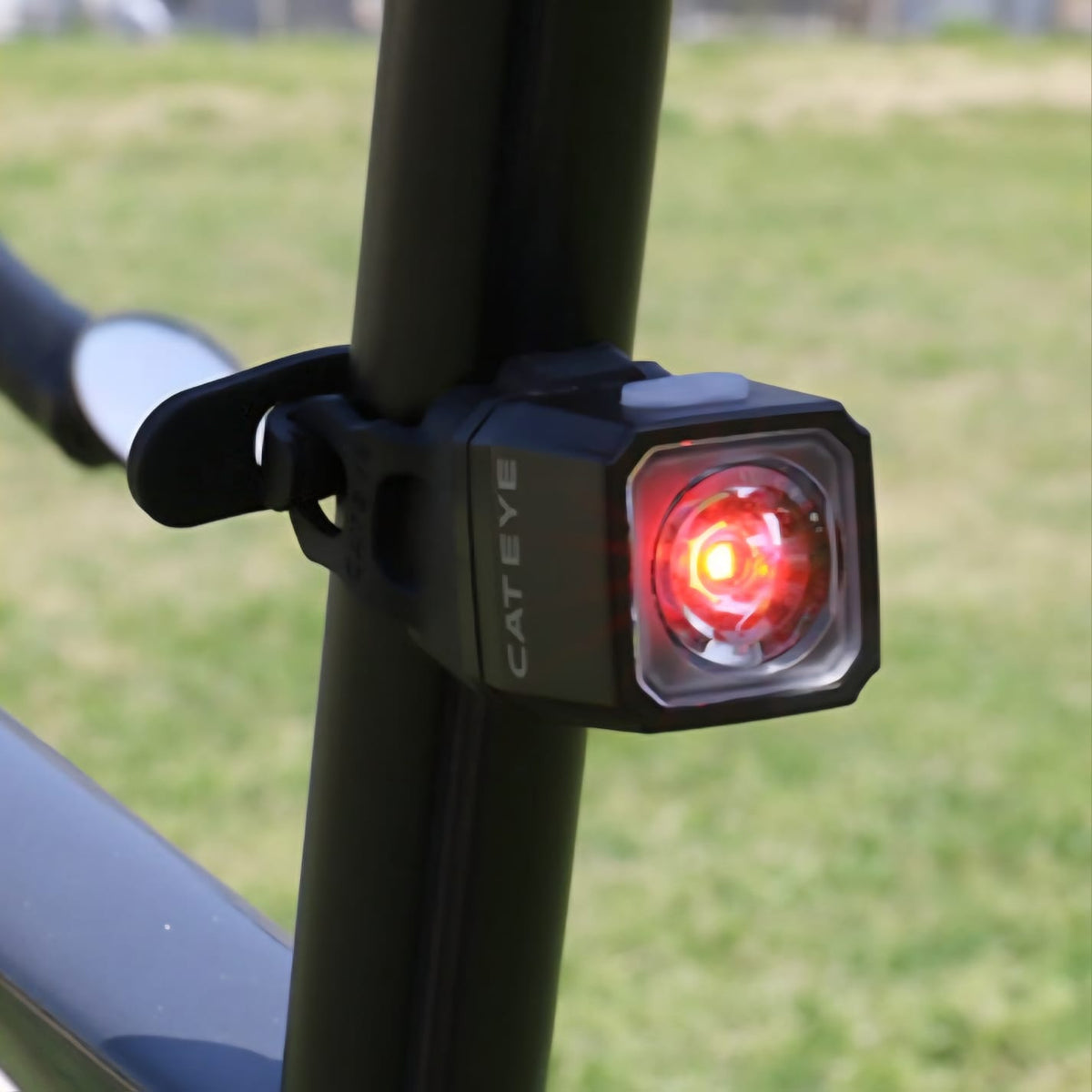 CATEYE NANO60 II REAR LIGHT TL-LD831-R
