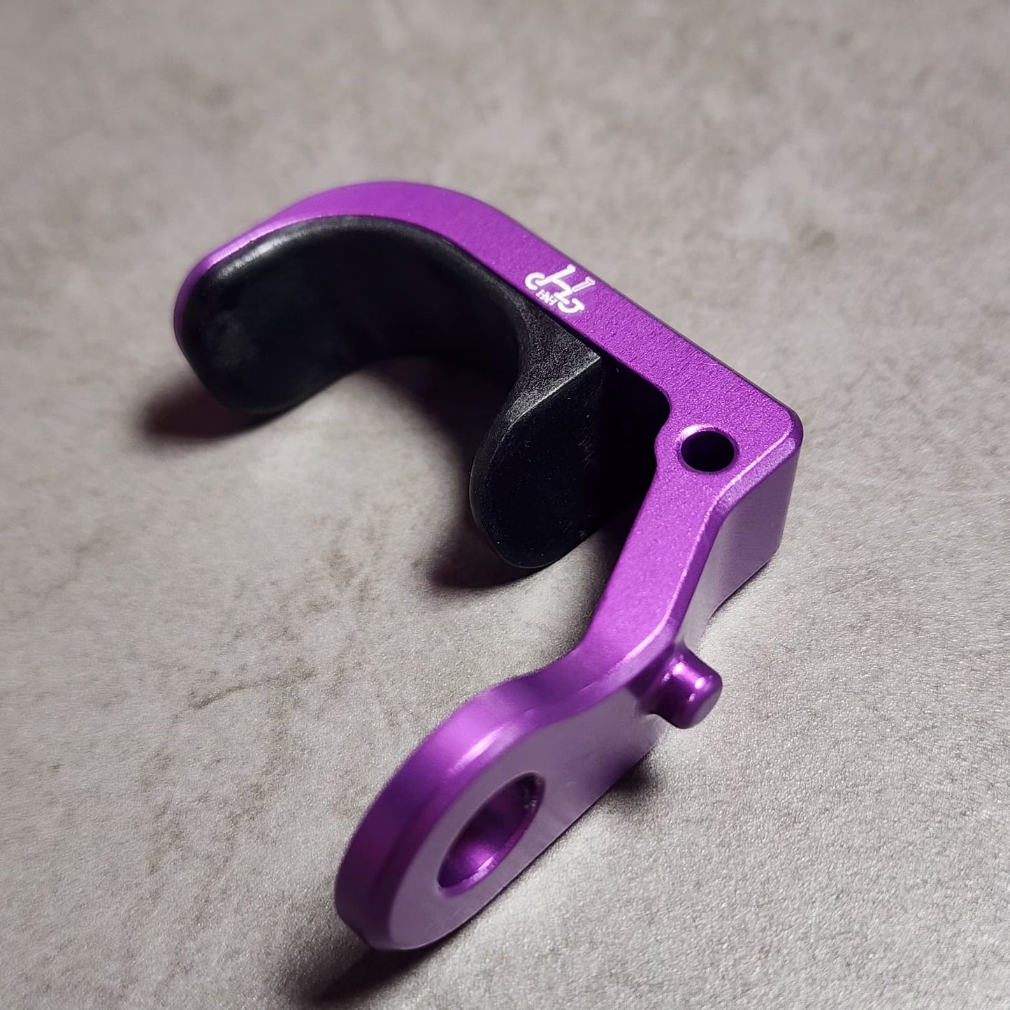 HH L HOOK WITH TITANIUM STAY