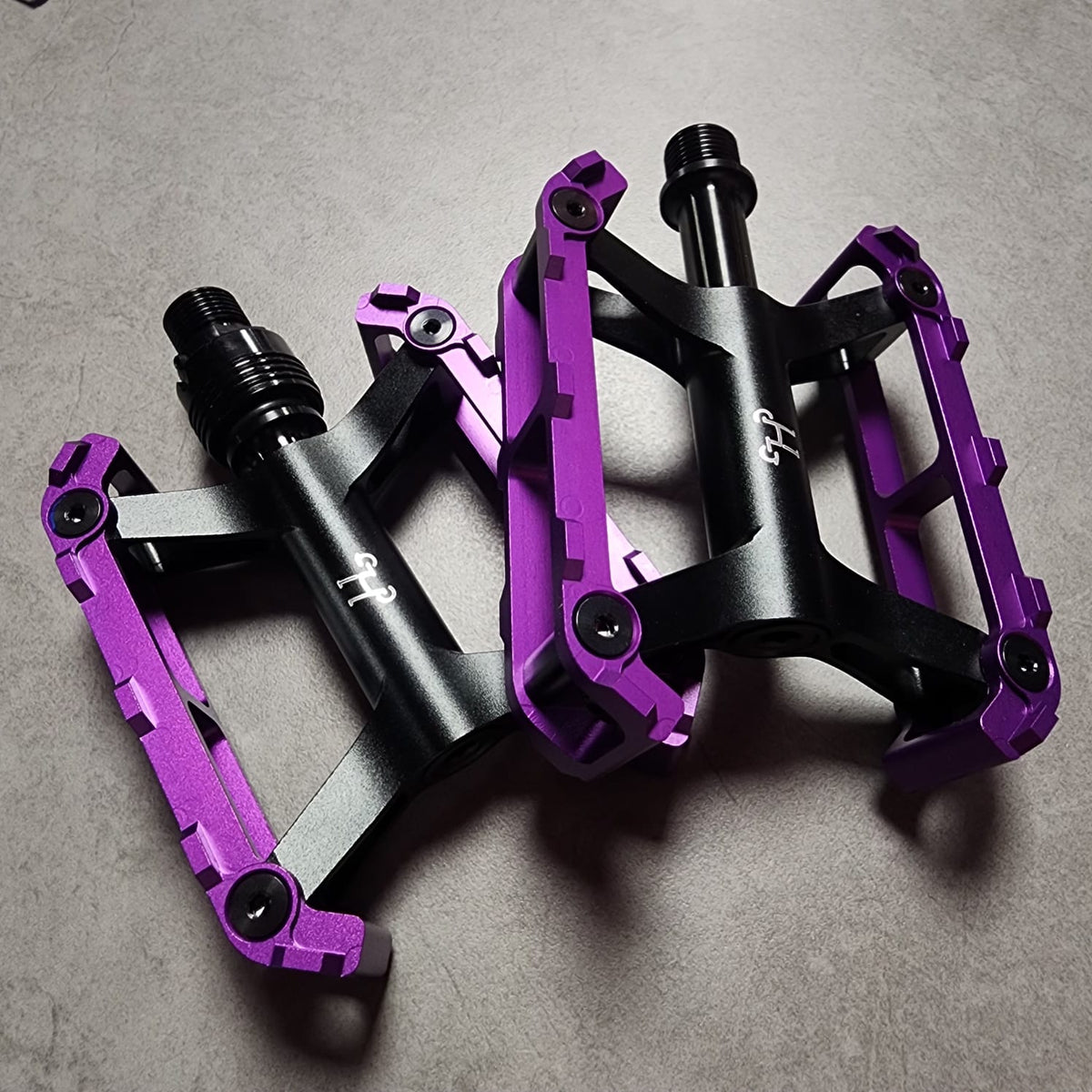HH DT PEDALS (LARGE)