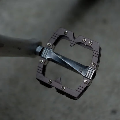 VELOCI VLC MADE RIFT PEDAL
