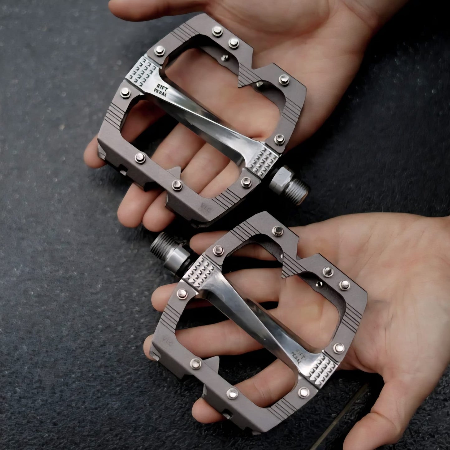 VELOCI VLC MADE RIFT PEDAL