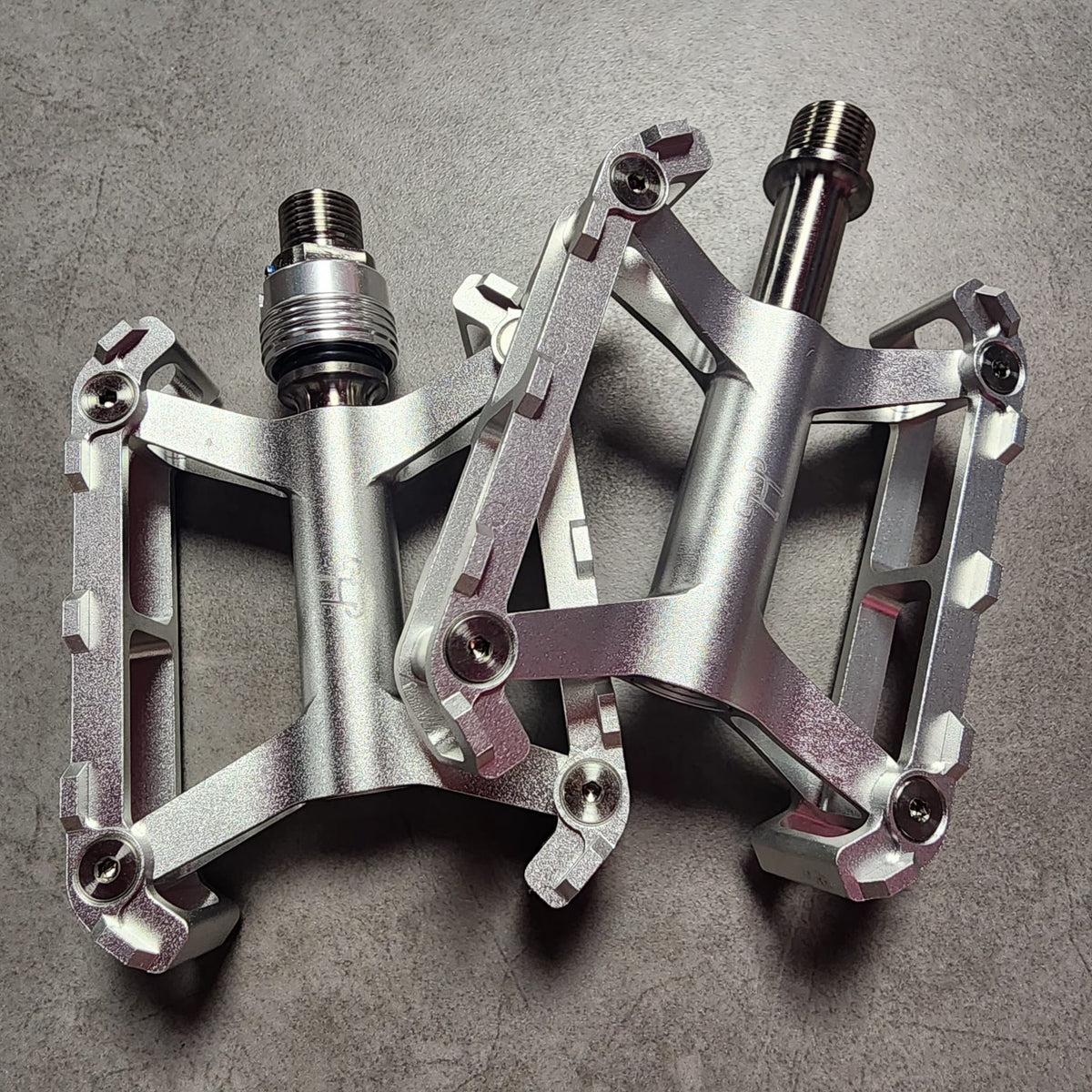 HH DT PEDALS (LARGE)