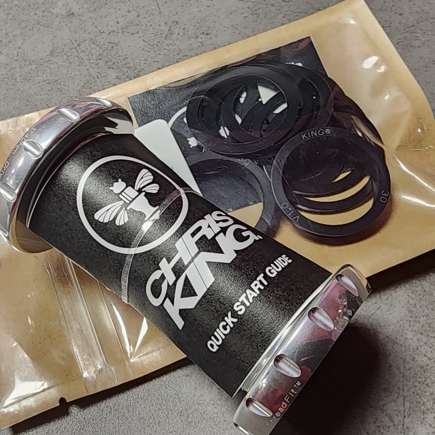 CHRIS BOTTOM THREADFIT 30 BOTTOM BRACKET STEEL WITH FIT KIT #3