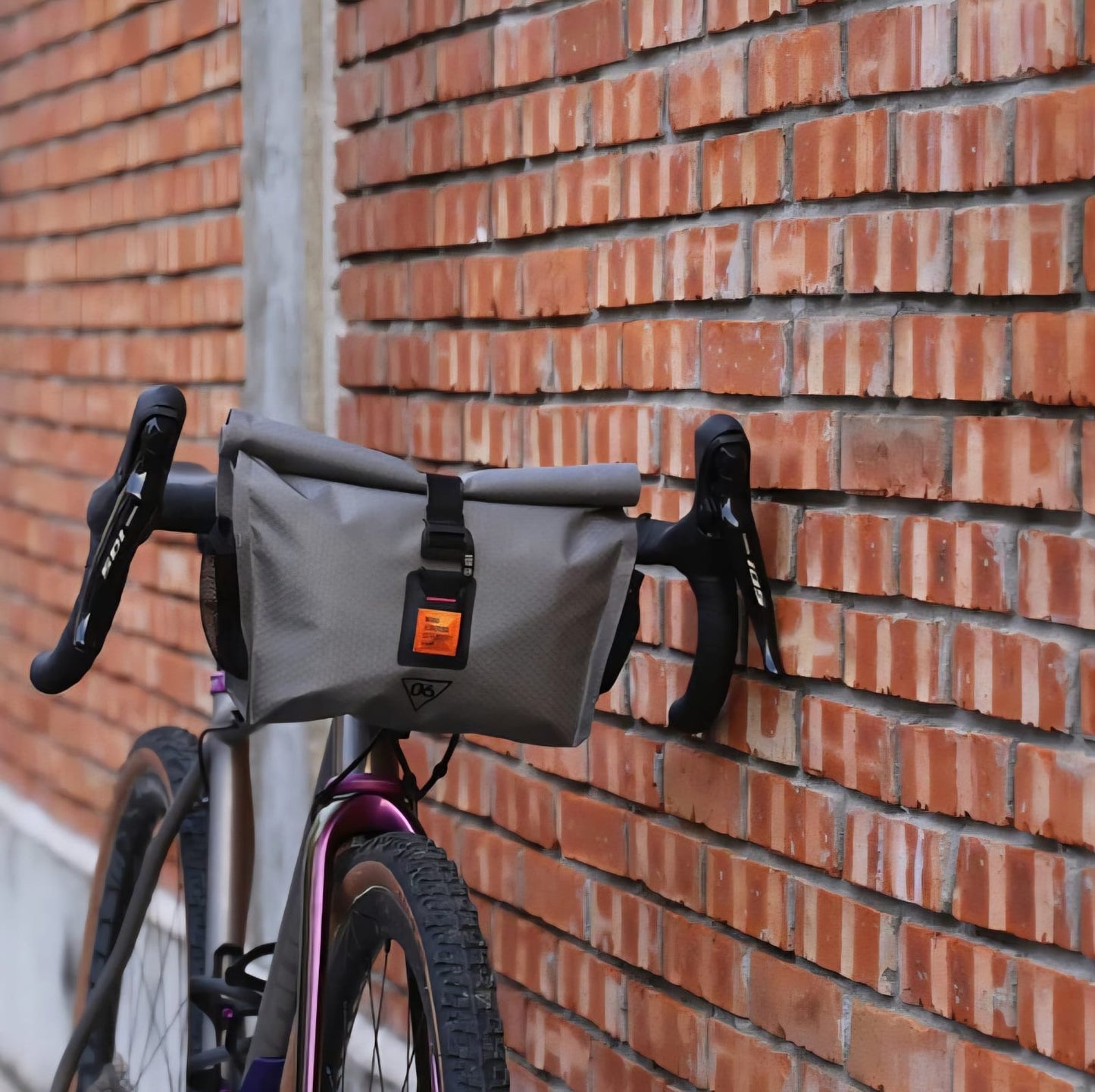 WOHO XTOURING ACCESSORY HANDLEBAR PACK DRY HONEYCOMB IRON GREY