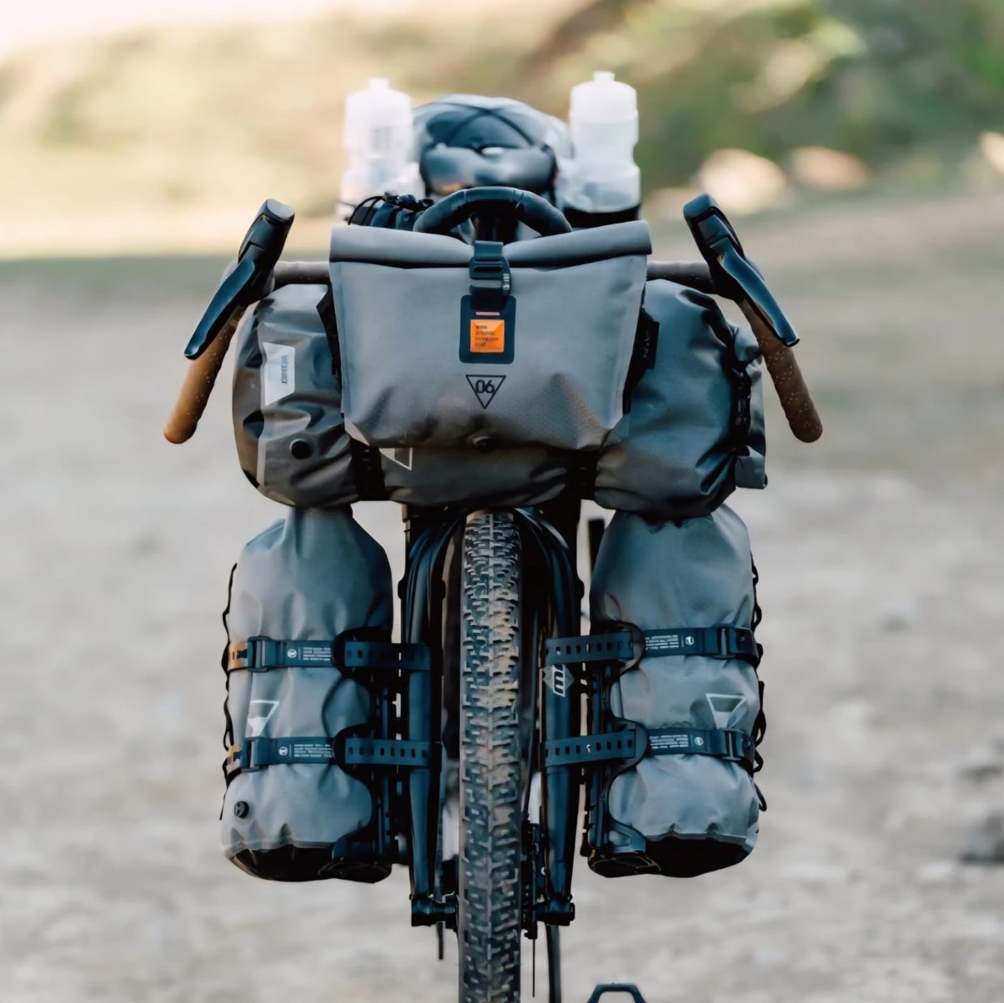 WOHO XTOURING ACCESSORY HANDLEBAR PACK DRY HONEYCOMB IRON GREY