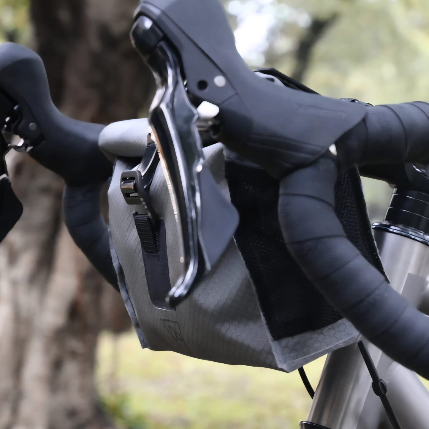 WOHO XTOURING ACCESSORY HANDLEBAR PACK DRY HONEYCOMB IRON GREY