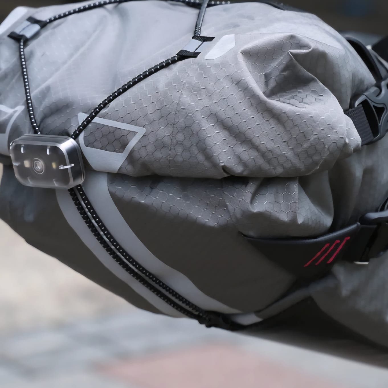 WOHO XTOURING SADDLE BAG DRY M HONEYCOMB IRON GREY