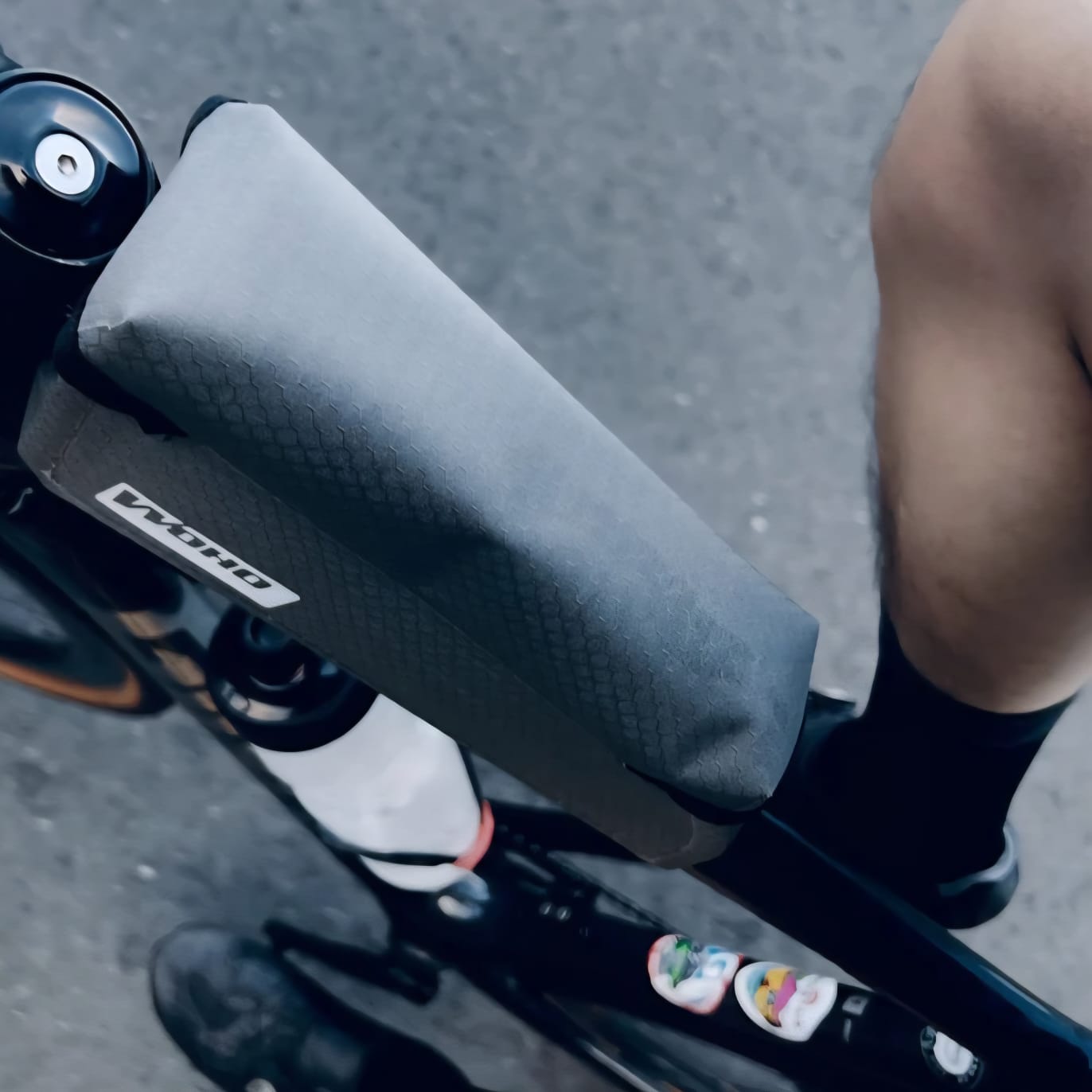 WOHO XTOURING TOP TUBE BAG DRY HONEYCOMB IRON GREY