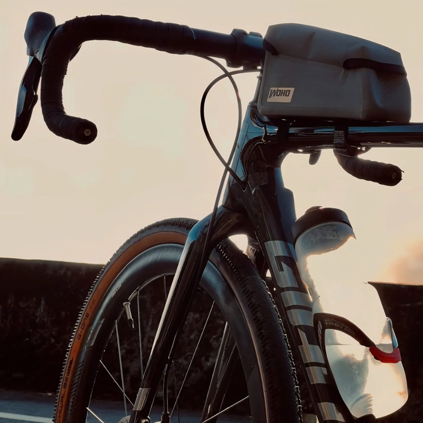 WOHO XTOURING TOP TUBE BAG DRY HONEYCOMB IRON GREY