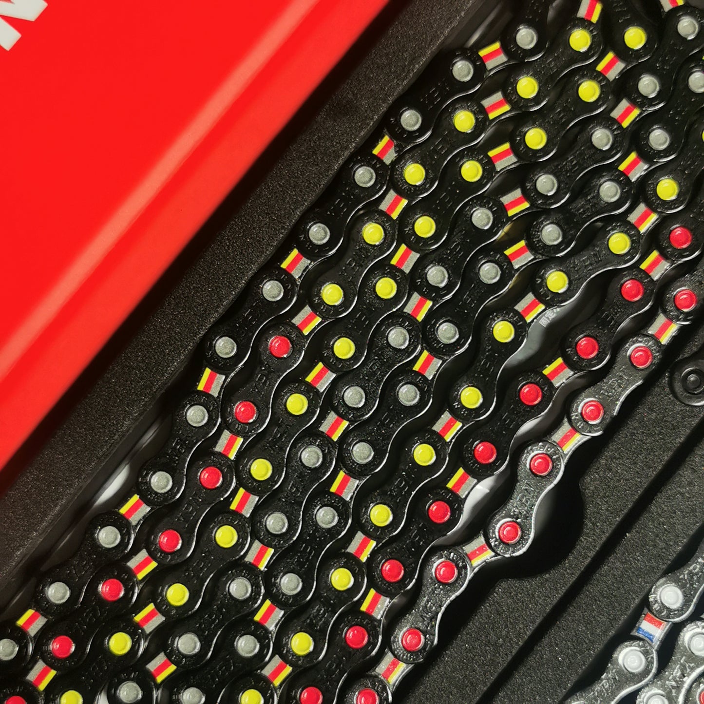 YBN 11 SPEED CHAIN - SPECIAL SERIES